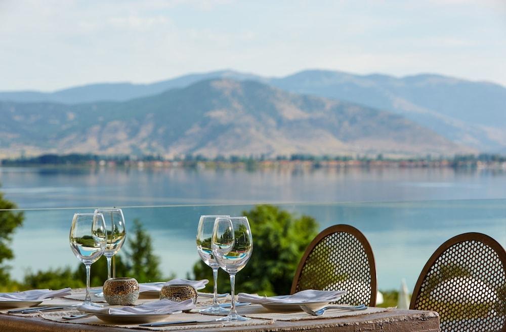 Limneon Resort & Spa Kastoria Exterior foto View of the lake