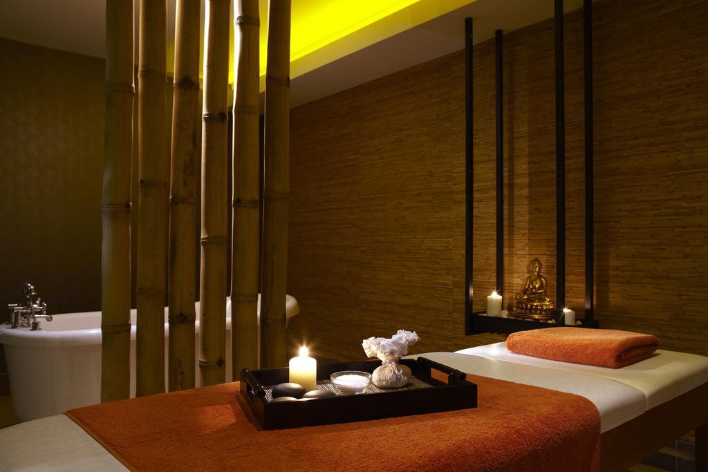 Limneon Resort & Spa Kastoria Exterior foto A spa treatment room